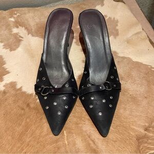 Vintage Candie’s pointed toe kitten heels